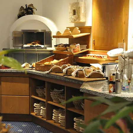 Отель Garni Angela