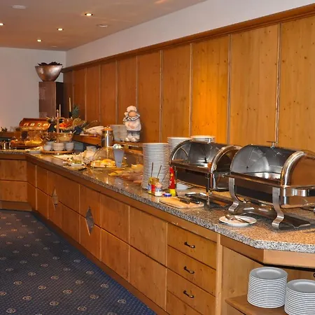 Garni Angela ホテル 4*