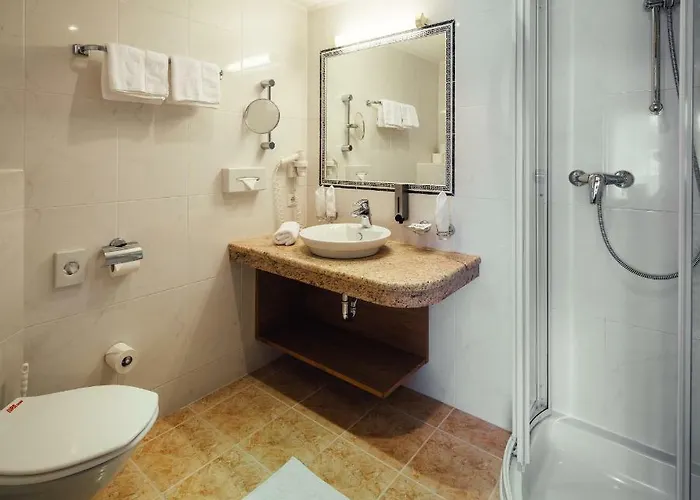 Hotel Garni Angela 4*